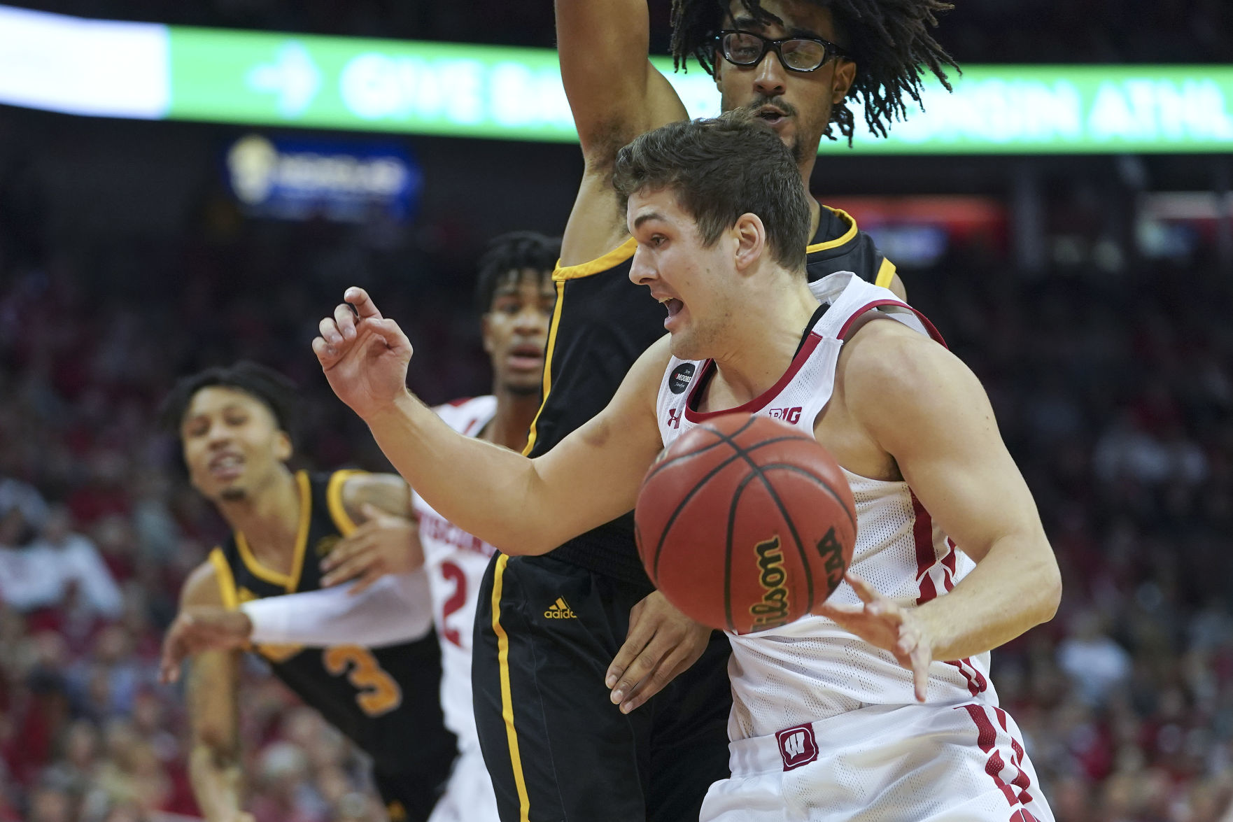 Badgers 83, Panthers 64